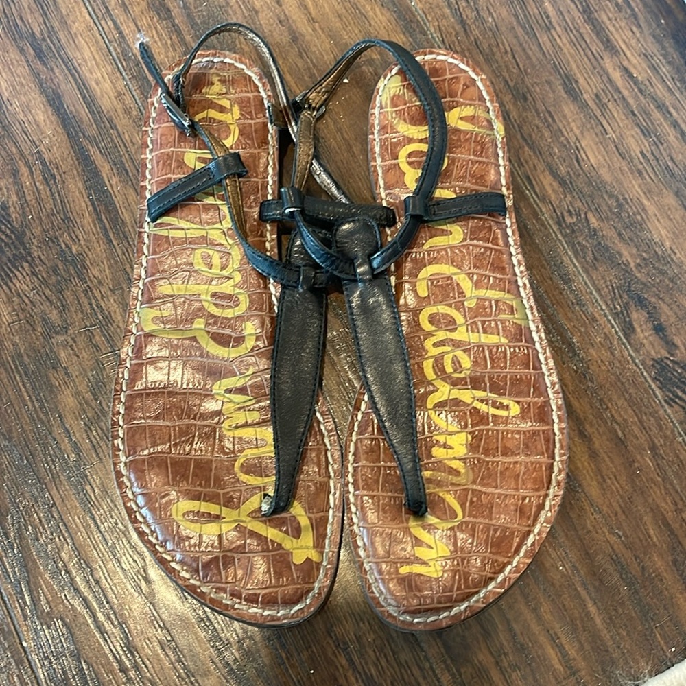 Sam Edelman T-strap sandals black